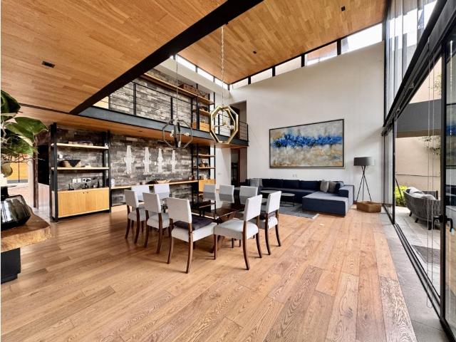 Edificio en venta en Valle De Bravo, Estado de México