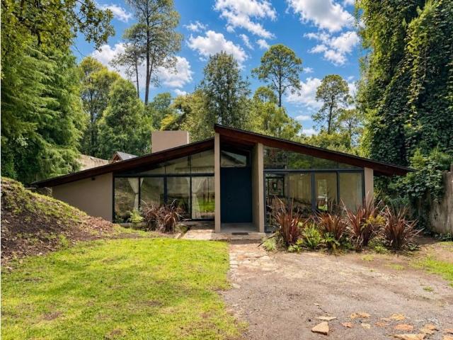 Edificio en venta en Valle De Bravo, Estado de México