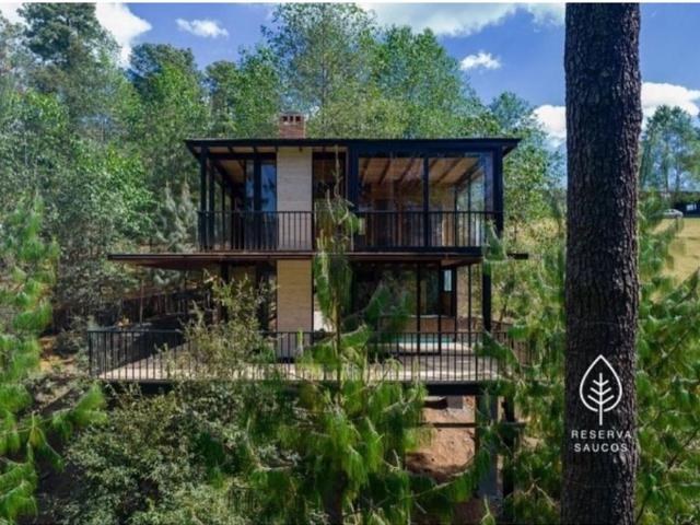 Edificio en venta en Valle De Bravo, Estado de México