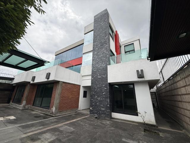 Oficina en venta en San Cristóbal, Toluca