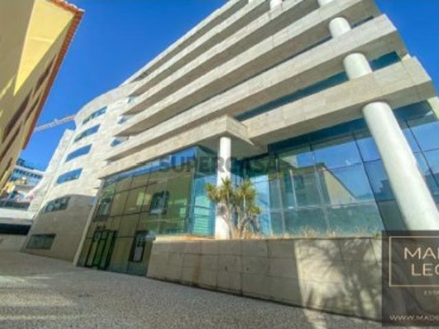 Escritório venda em Funchal, Sé