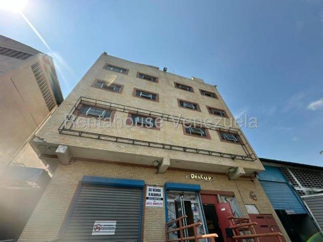 Edificio en alquiler en Baruta, Monagas