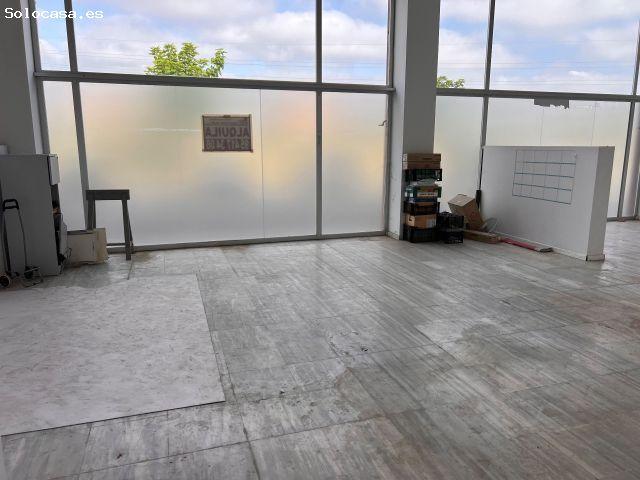 Oficina en venta en Gelves, Andalucía