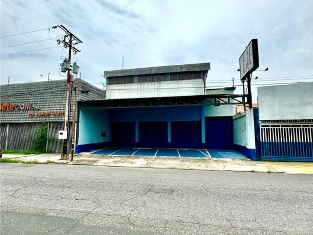 Edificio en alquiler en Girardot, Aragua
