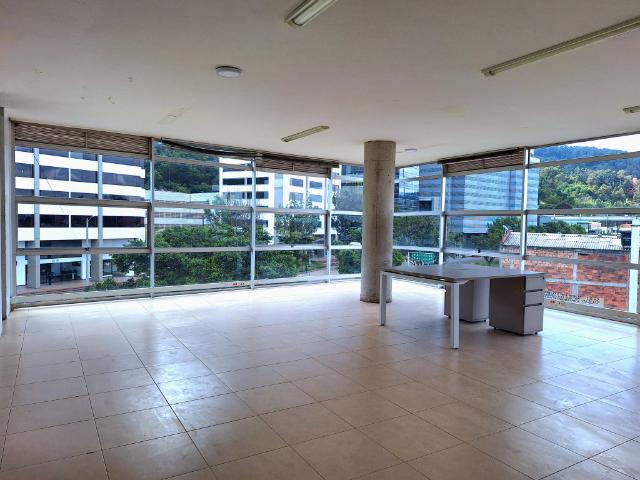 Edificio En Arriendo En Bogota En Barrancas A226725