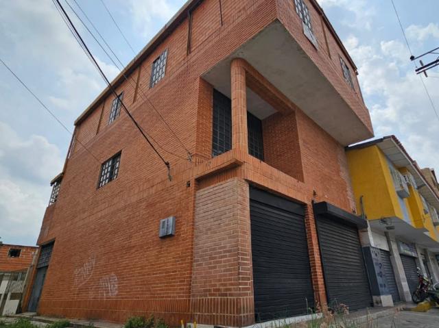 Edificio en venta en Girardot, Aragua