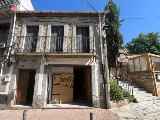 Piso en venta en Miraflores De La Sierra
