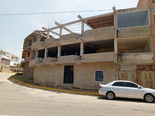 Edificio en venta en Vargas