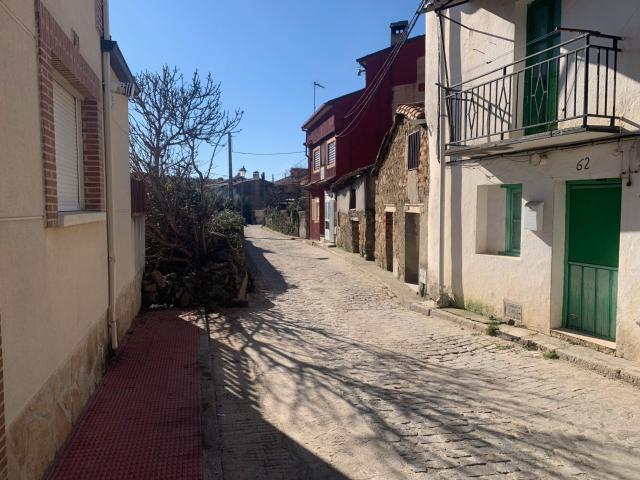 Casa en venta en La Adrada