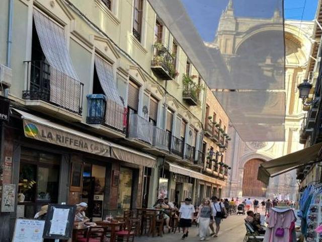 Oficina en venta en Granada