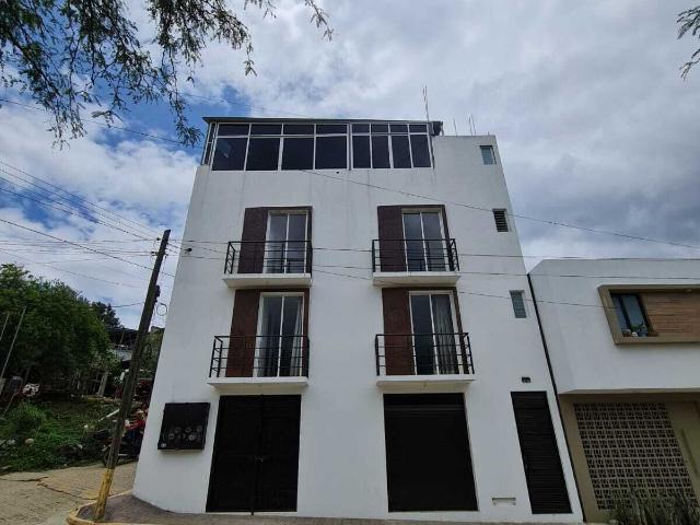 Edificio en venta en Santa María Atzompa, Oaxaca