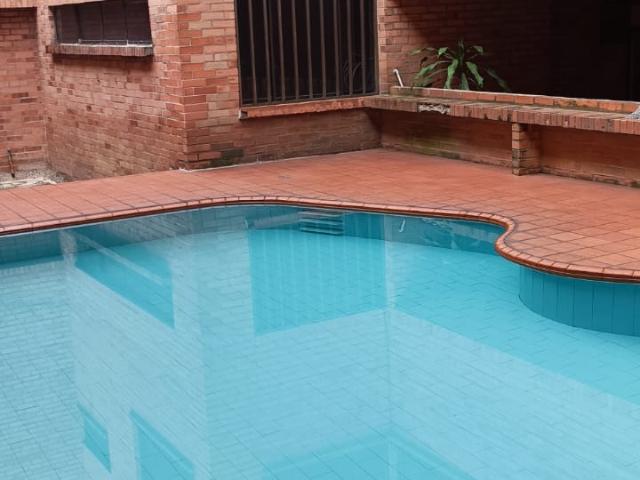 Edificio En Venta En Cali En Los Cambulos V168826