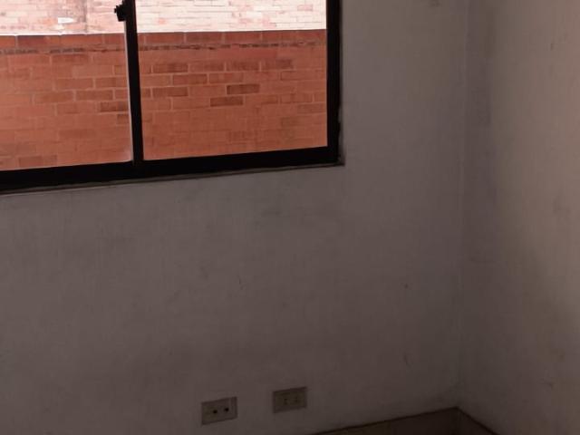 Edificio En Venta En Cali En Los Cambulos V168826