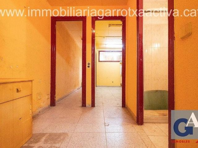 Oficina en venta en Garrotxa, Catalunya