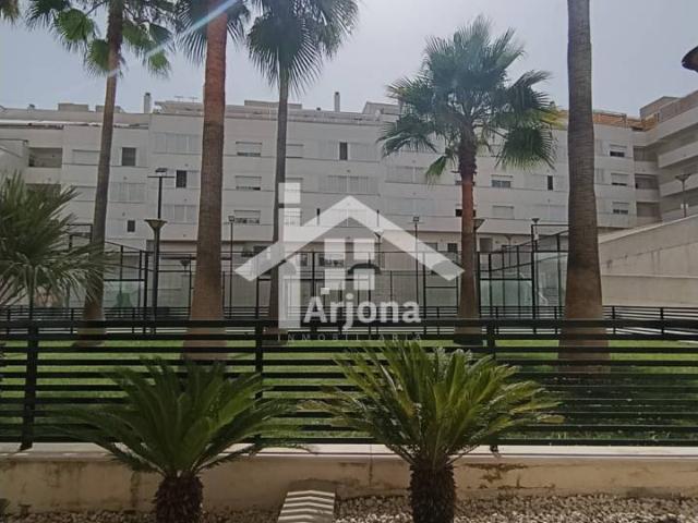 Piso en venta en Zona 1 (el Valle y Dehesa de la Villa), Lucena