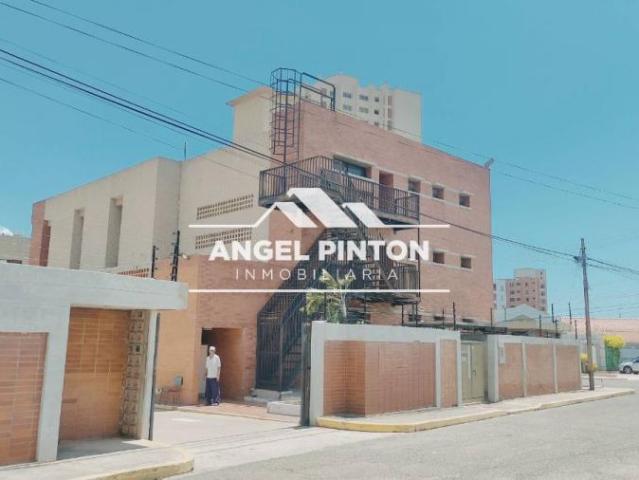 Edificio en venta en Coquivacoa, Zulia