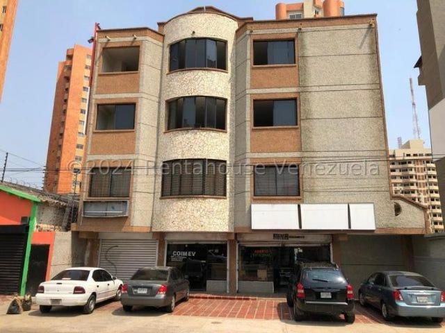 Edificio en venta en Cacique Mara, Maracaibo