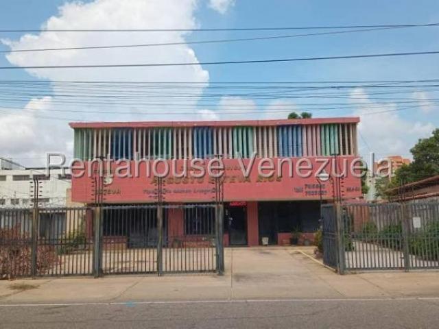 Edificio en venta en Cacique Mara, Maracaibo