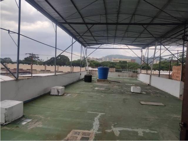 Edificio en venta en Valencia, San Blás