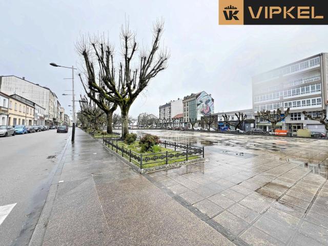 Oficina en venta en Santa Comba, A Torre
