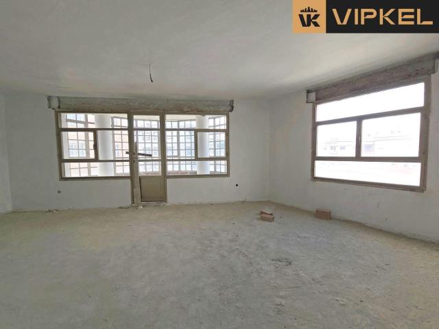 Oficina en venta en Santa Comba, Galicia