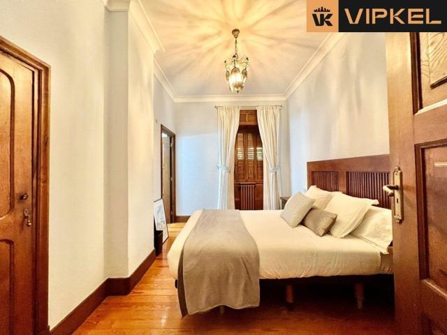 Oficina en venta en Santiago de Compostela, Santiago