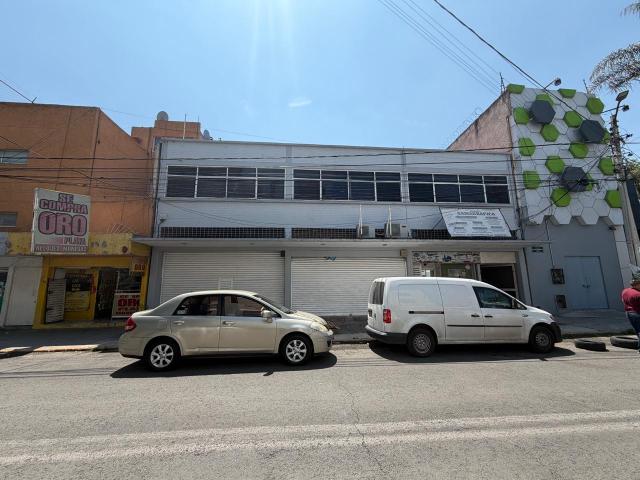Edificio en venta en Tlalnepantla De Baz, Estado de México