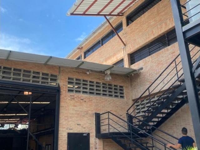 Edificio en venta en Leoncio Martínez, Miranda