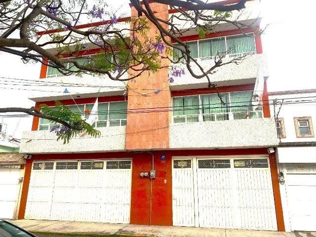 Oficina en venta en Metepec, Estado de México