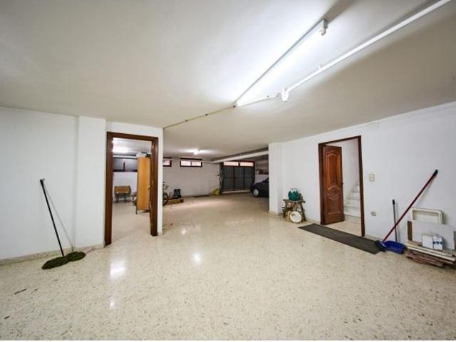 Oficina en venta en La Farfana, Albolote