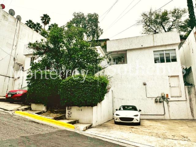 Edificio en venta en Olinalá, Nuevo León