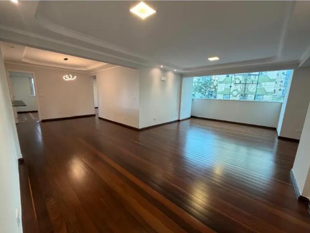 Apartamento venda em Região Geográfica Imediata de Goiânia, Goiânia
