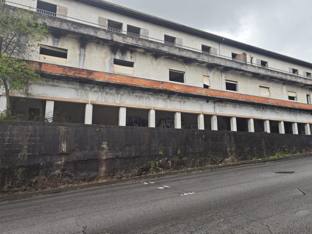 Prédio venda em Paredes, Bitarães