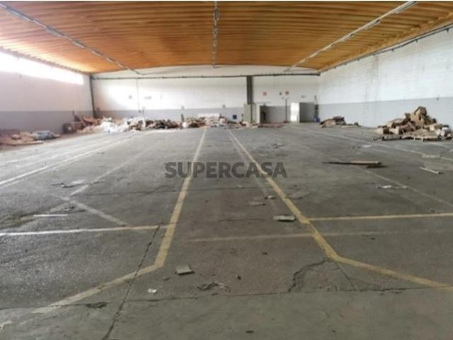 Armazém venda em Salvaterra De Magos, Santarém