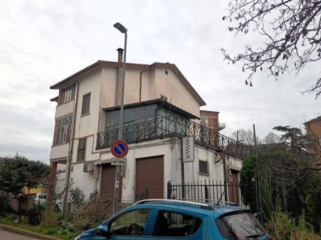 Villa Indipendente in vendita a Cospea, Terni
