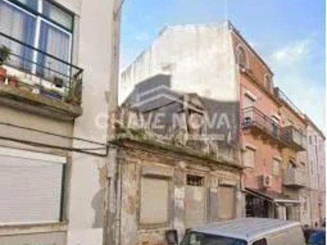 Prédio venda em Picheleira, Lisboa
