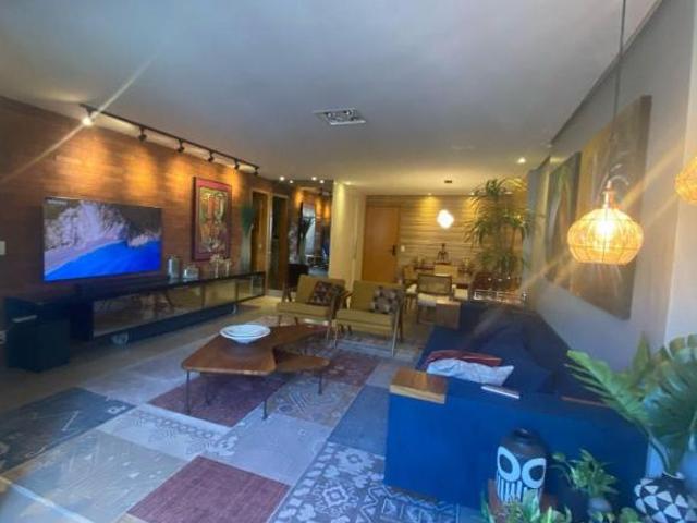 Apartamento venda em Região Geográfica Imediata do Distrito Federal, Região Integrada de Desenvolvimento do Distrito Federal e Entorno