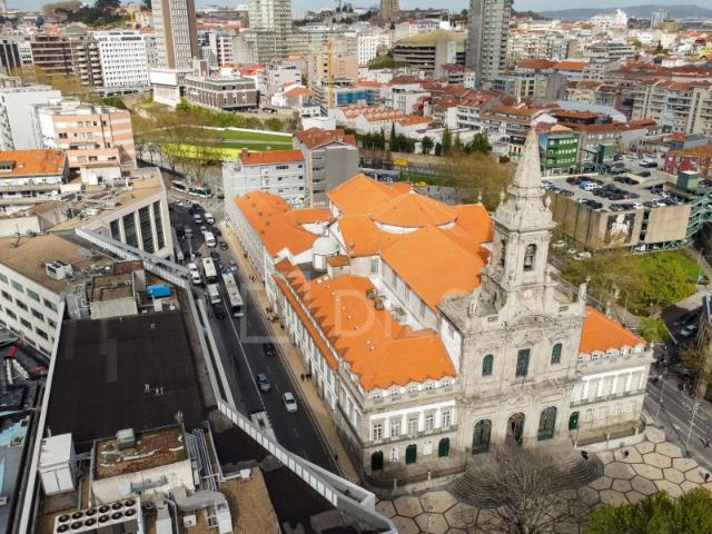 Prédio alugar em Porto, Cedofeita