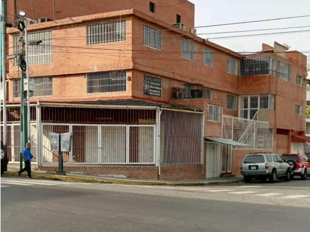 Edificio en venta en Vargas