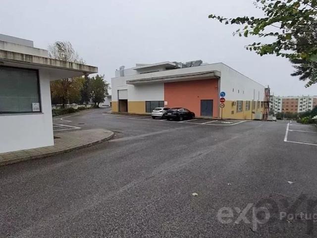 Prédio venda em Alfragide, Amadora