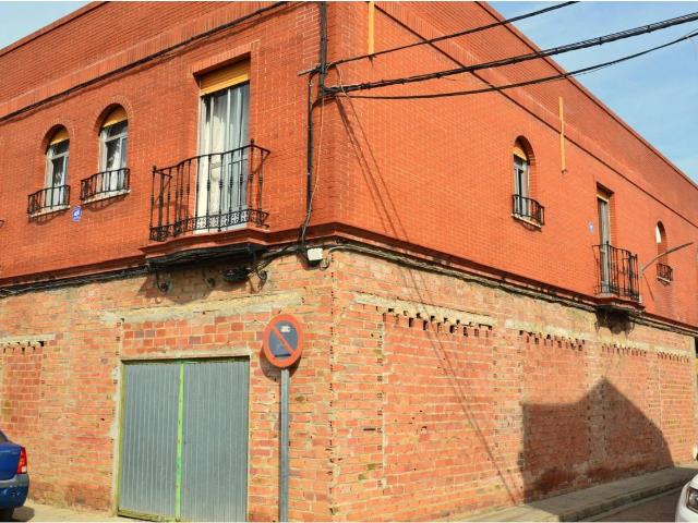 Casa en venta en Brenes, Andalucía