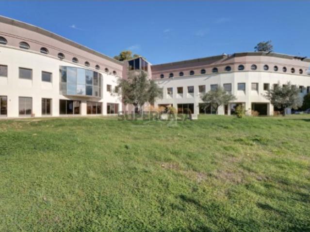 Prédio venda em Alfragide, Amadora