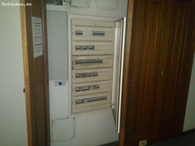 Oficina en venta en Narón, Ferrol