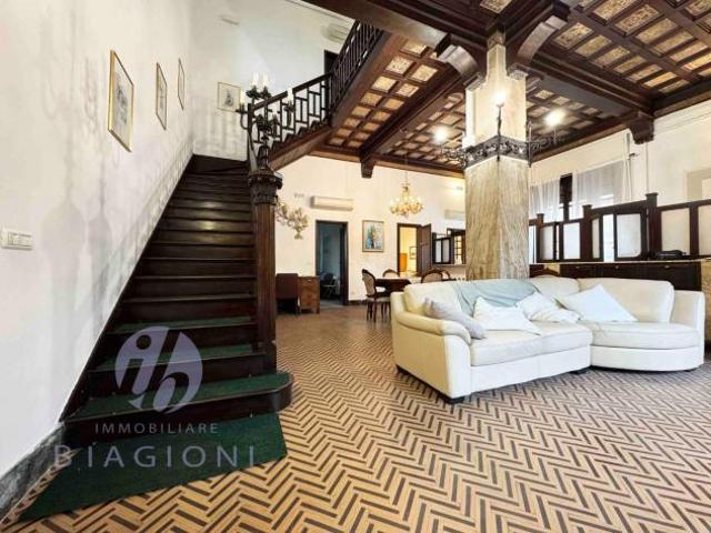 Palazzo in vendita a Tonfano, Toscana