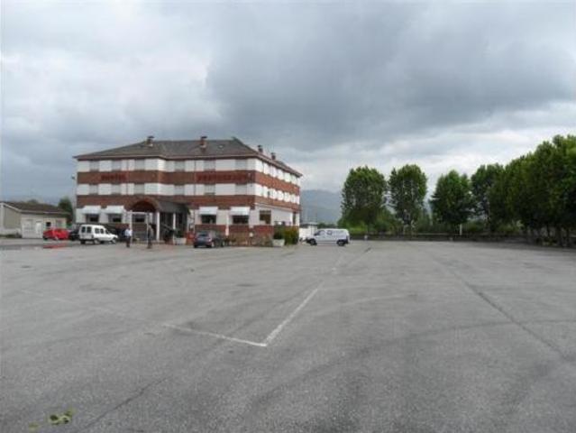Oficina en venta en Carracedelo, León