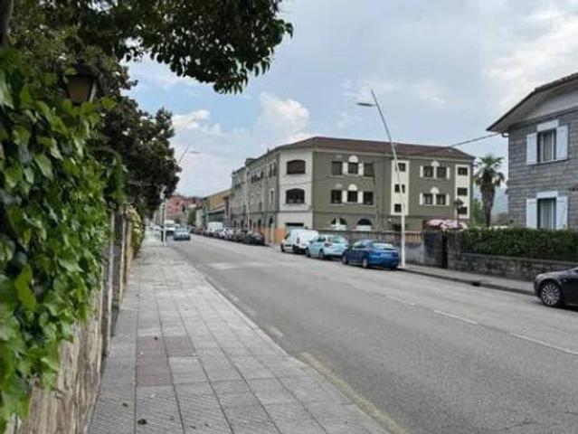 Oficina en venta en Castandiello, Llangréu / Langreo