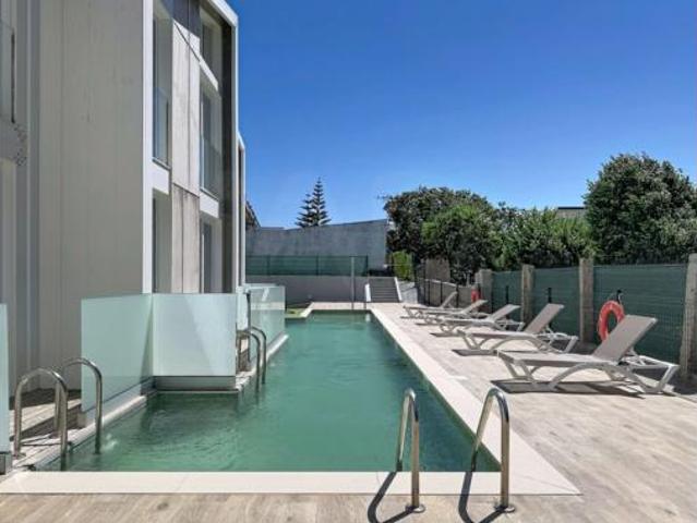 Oficina en venta en Noalla, Sanxenxo