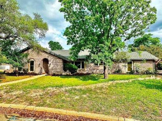 House for sale in Waco