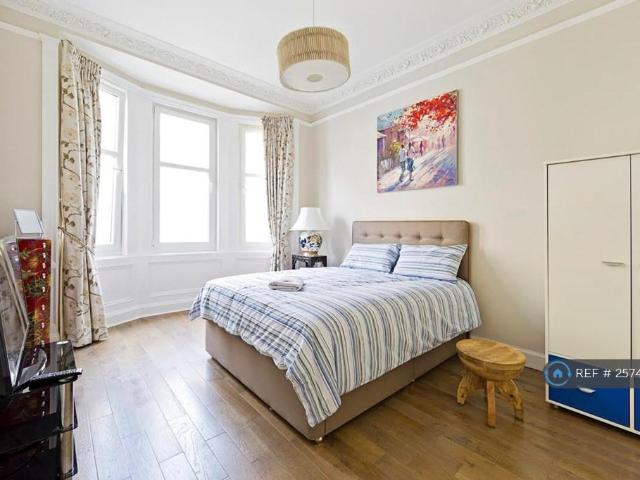 Apartment for rent in Hillside, Leith