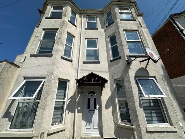 Apartment for rent in Southtown, Stokesby